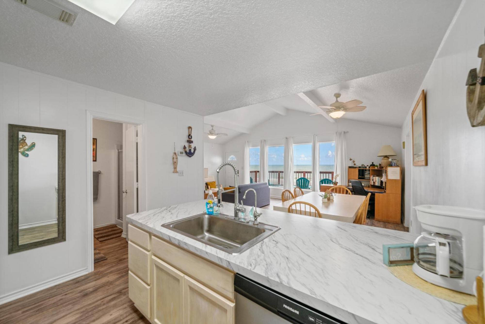 Amazing Oceanfront 2Br Home Cozy Peaceful And Kid And Pet Friendly Freeport Buitenkant foto